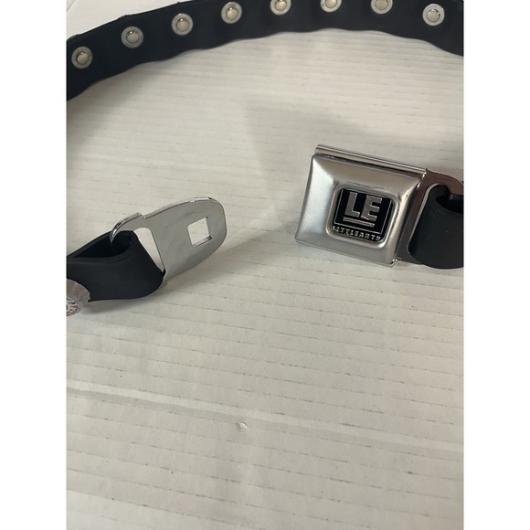 Little Earth Retro Bottle Cap Belt, 32-34" W/ Seat Belt Buckle - Picture 4 of 6